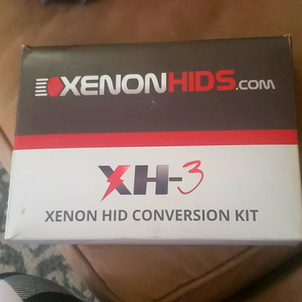 Xenon HID ice blue color low beam conversion kit plus 1 spare